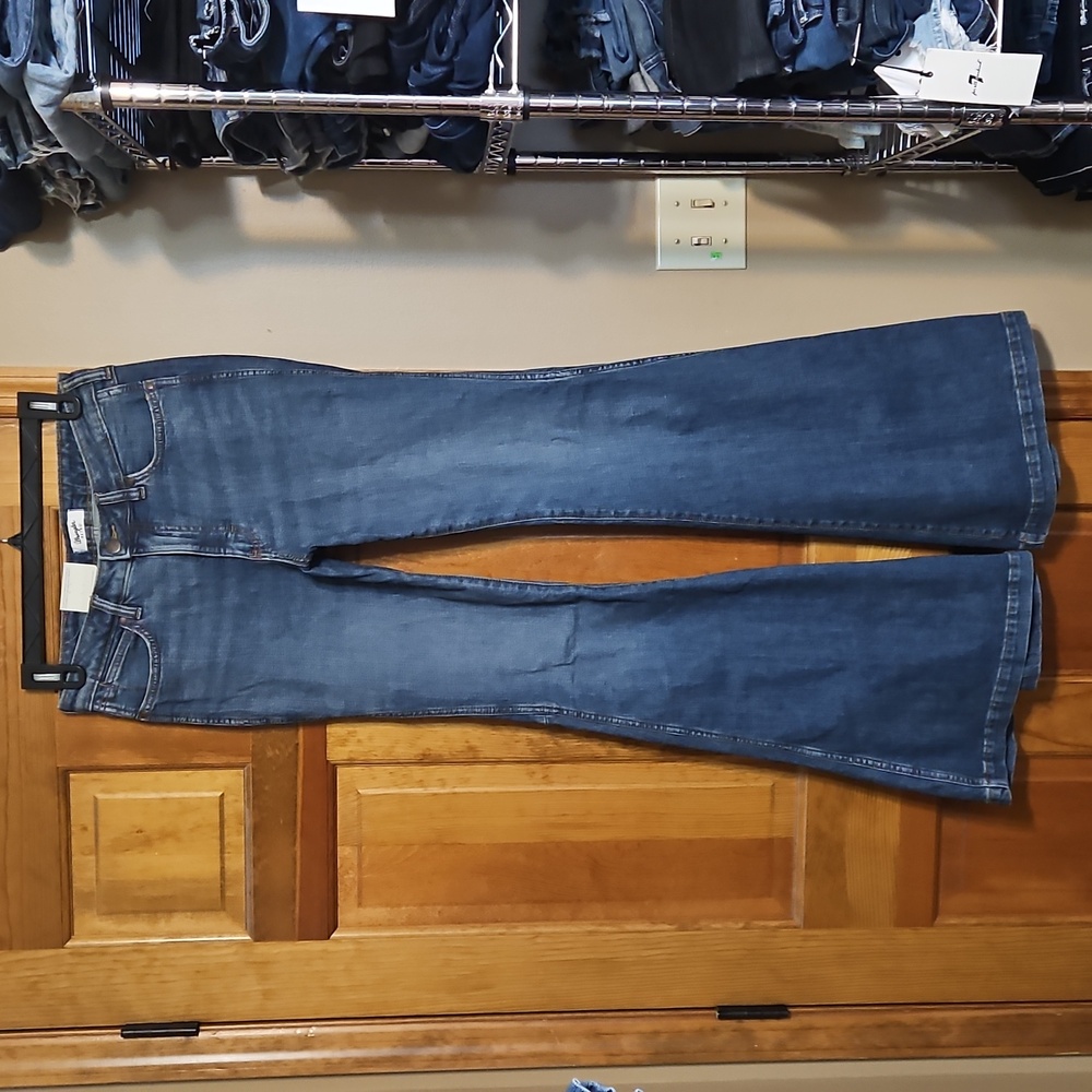 NWT Wrangler Retro Bailey High-Rise Flare Jeans - Picture 4 of 15
